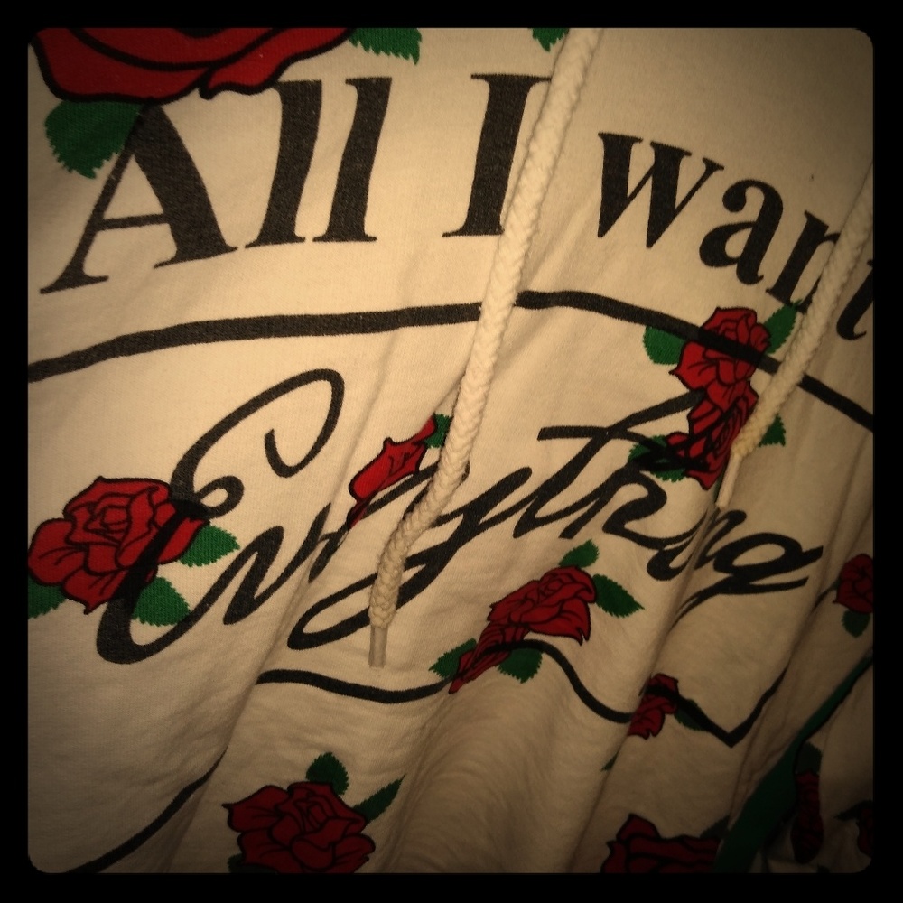 Rose "All I want is everything" crop